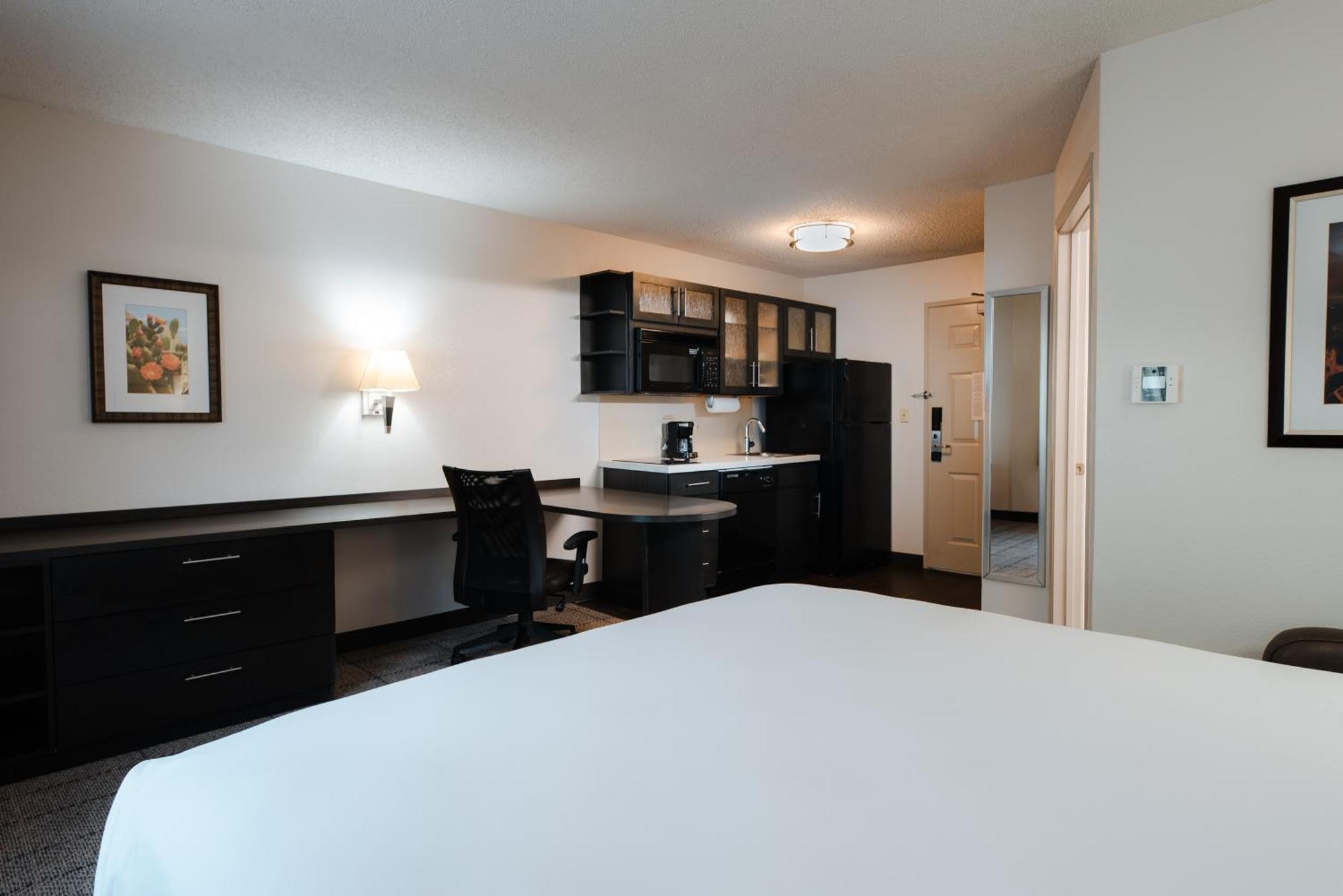 Sonesta Simply Worth Hotel